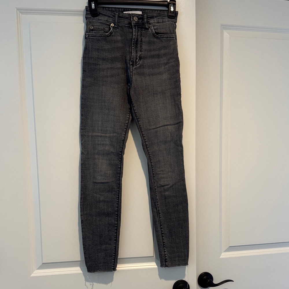 Zara Women's Dark Gray Skinny Jeans